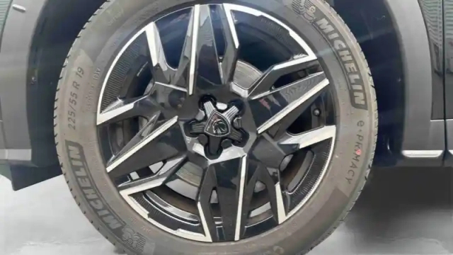 Peugeot 5008 hybrid 145 e-dcs6 — photo 80