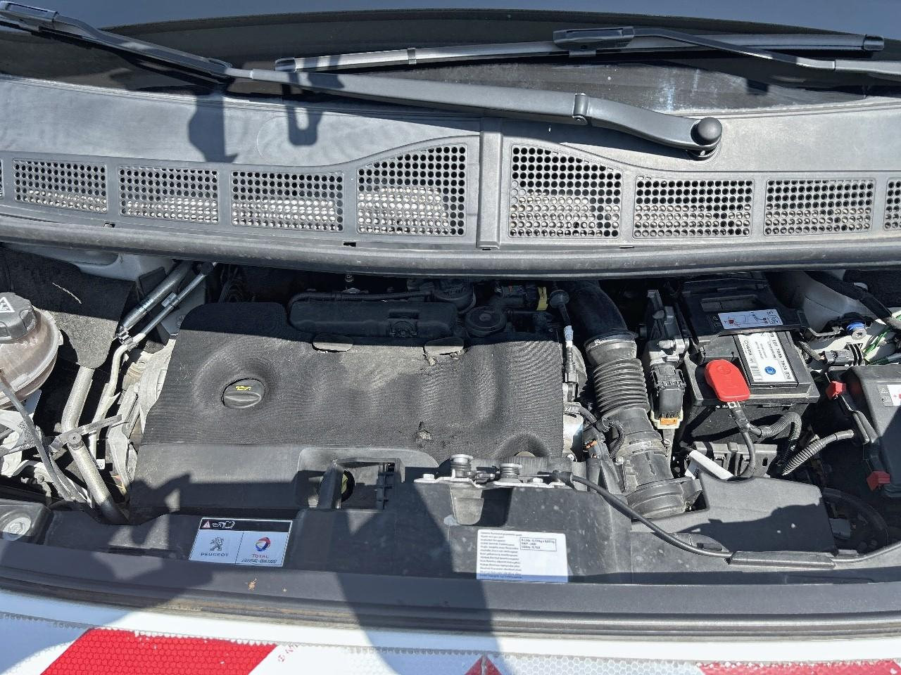 Peugeot Expert standard 2.0 bluehdi 180ch s&s asphalt eat8 — photo 12