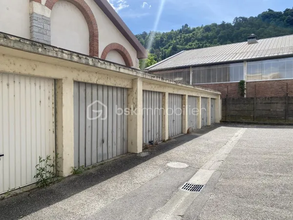 Parking 14 m²