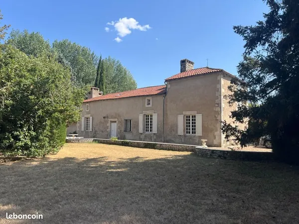 Propriété 7 pièces 260 m²