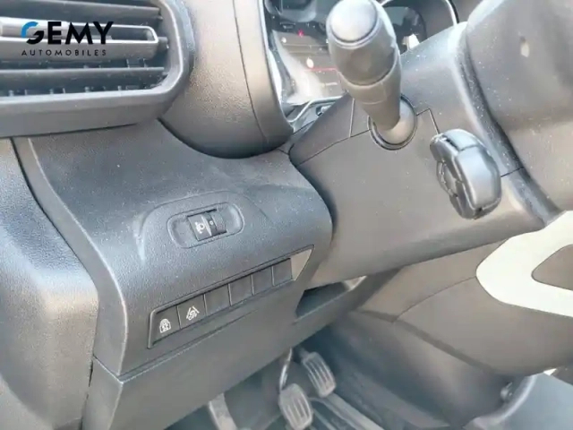 Citroën Berlingo taille xl bluehdi 100 s&amp;s bvm — photo 19