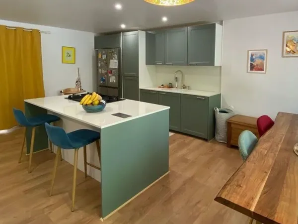 Maison 142 m² (6 pièces) refaite à neuf en 2024 € Jardin & a