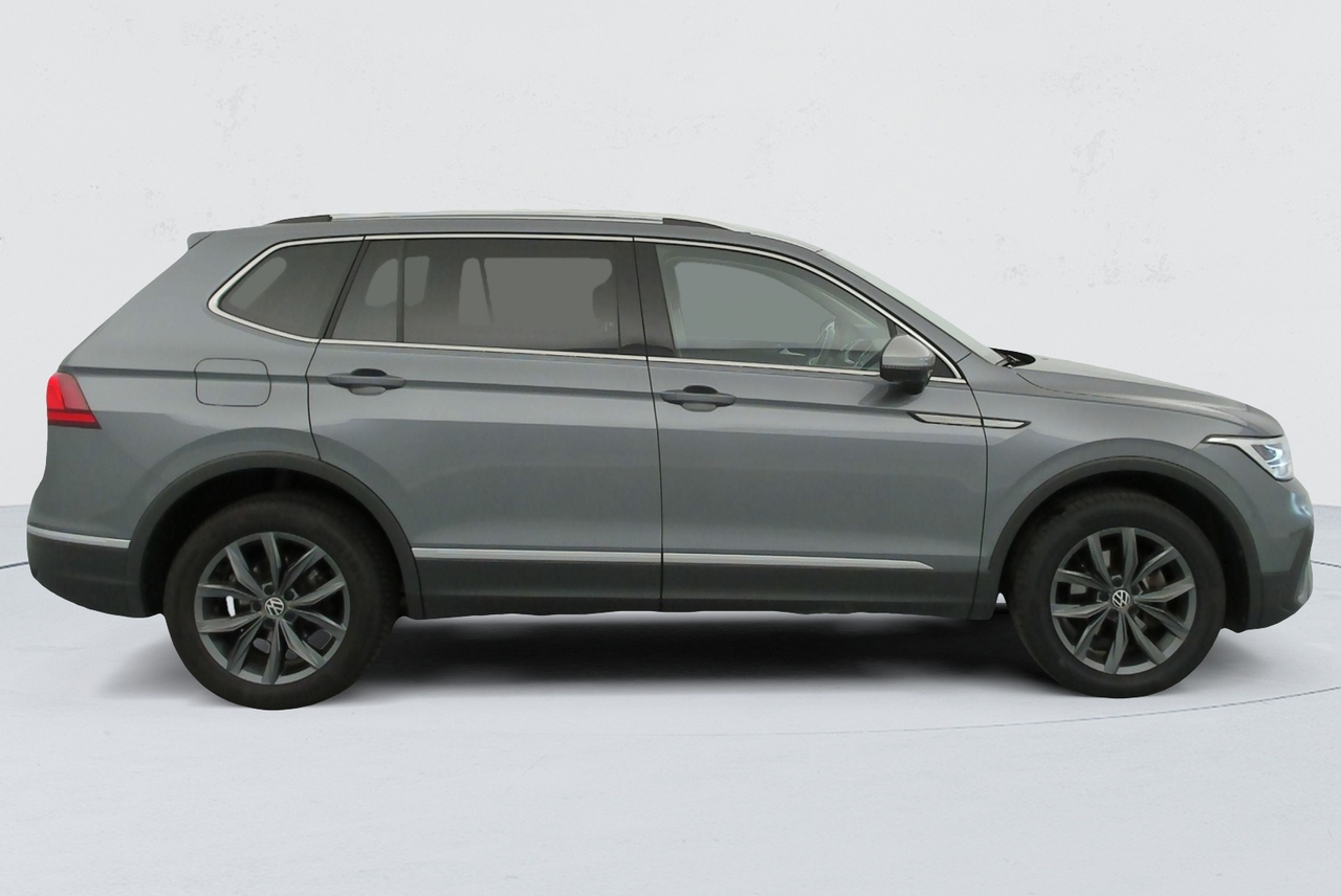Volkswagen Tiguan Allspace — photo 6