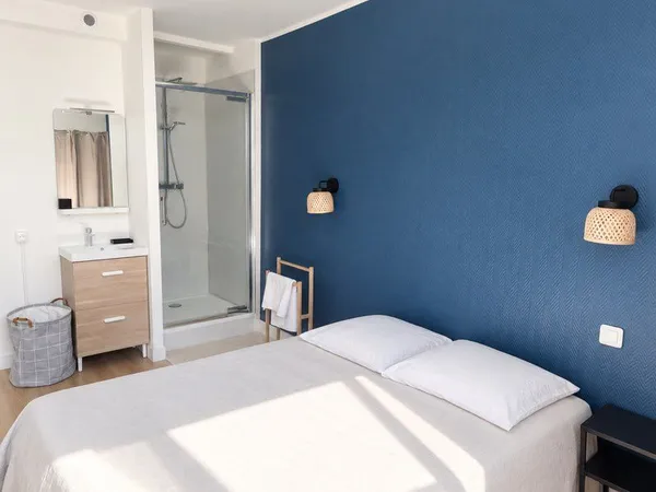 Chambre colocation meublée - Merignac - 13m2 avec SDE