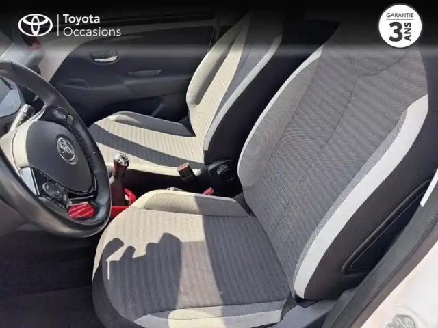 Toyota Aygo 1.0 vvt-i 72ch x-play 5p pack style car play — photo 11