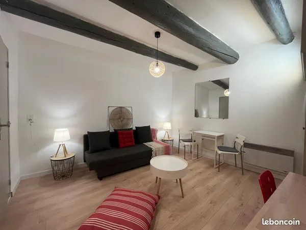 T1 rénové Aix centre historique