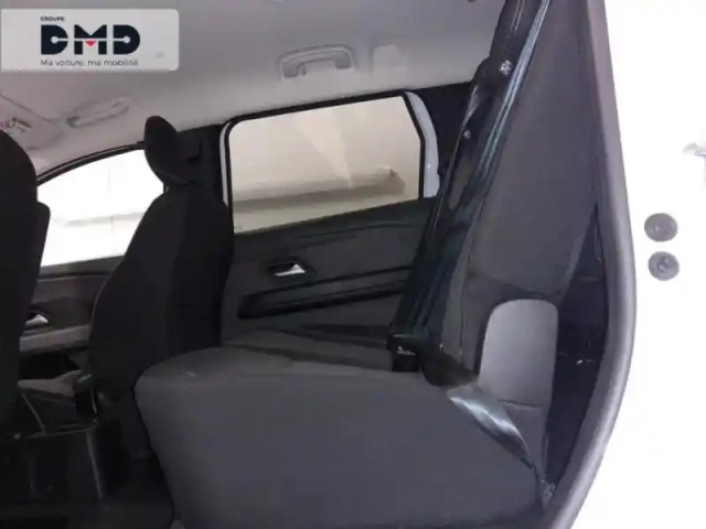Dacia Jogger 1.0 eco-g 100ch extreme 7 places — photo 10