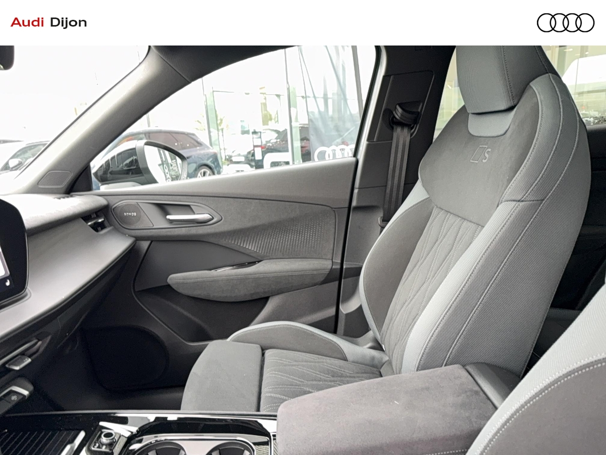 Audi Q3 SB E HYBRID 272 CH S TRONIC 6 — photo 26