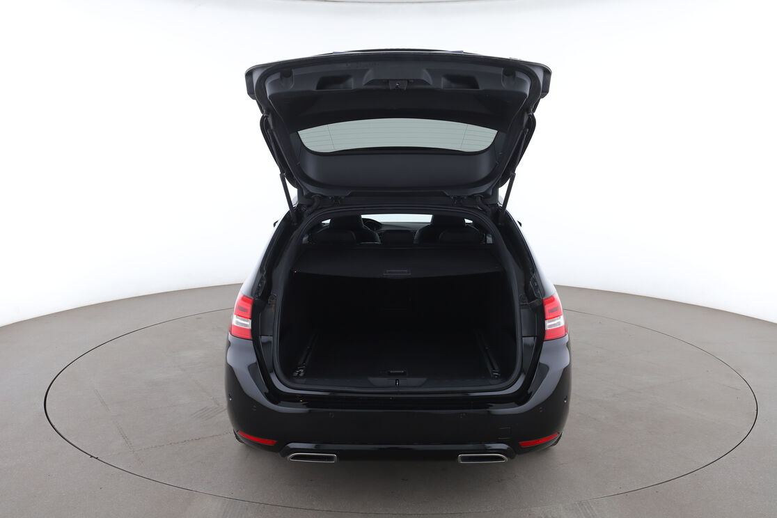 Peugeot 308 SW 1.6 PureTech GT EAT8 — photo 15