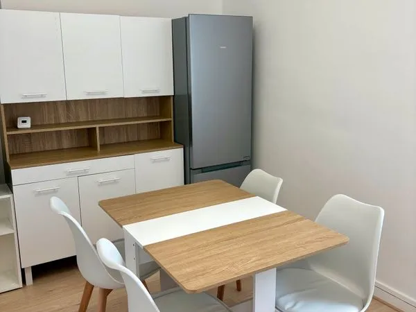 A louer - T1 bis, 28m², 2 pièces - Quartier Madeleine Saint-Léonard