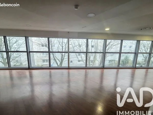 Local 356 m² Pantin