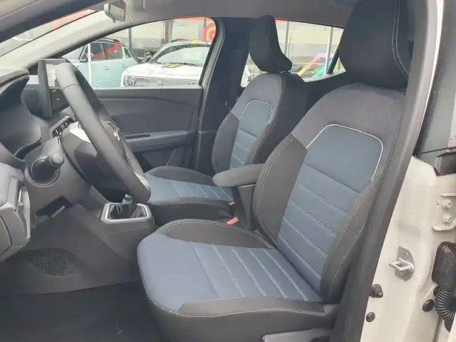 Dacia Sandero eco-g 120 — photo 31