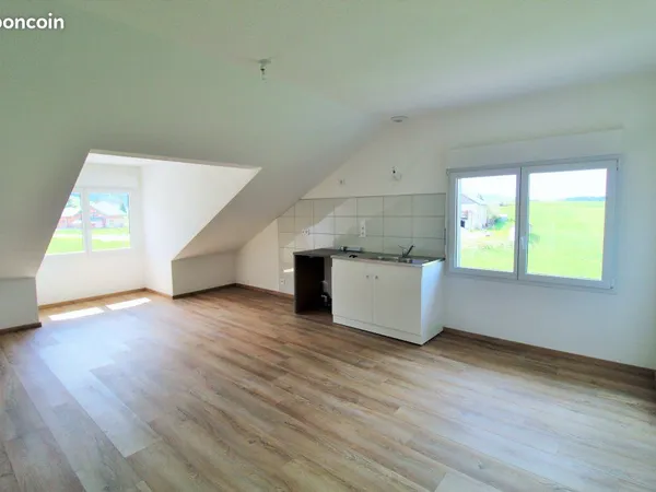 Appartement à Louer à l'année