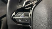 Peugeot 2008 1.2 PureTech 130ch S&S Allure EAT8 — photo 27