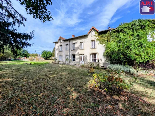 Maison 9 pièces 205 m²