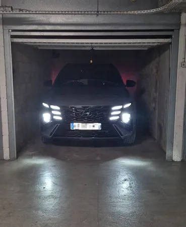 À louer - Box fermé de 14 m² dans une résidence très sécurisée