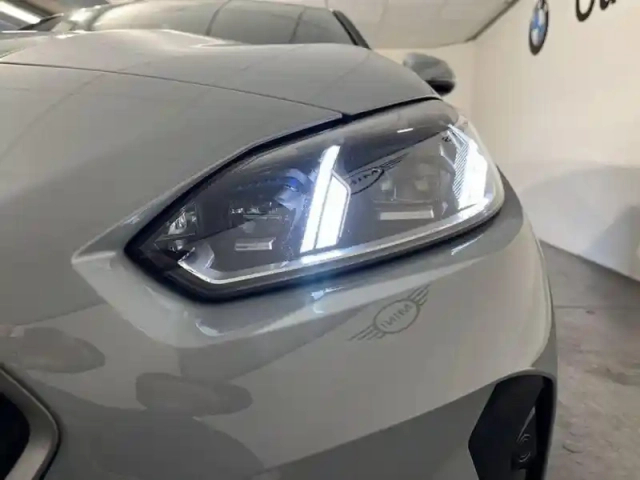 Bmw Serie 1 série 1 116a 122ch m sport design dkg7 — photo 10