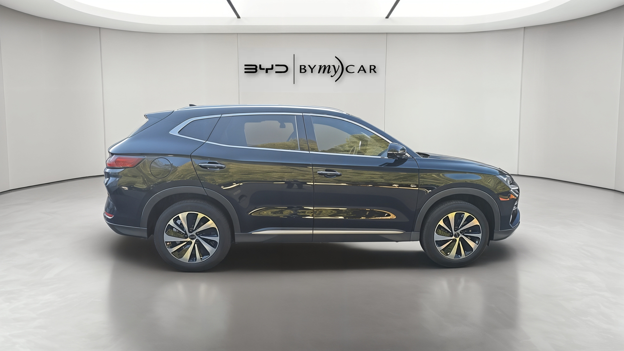 BYD Seal U 1.5l DM-i 218 ch PHEV — photo 10