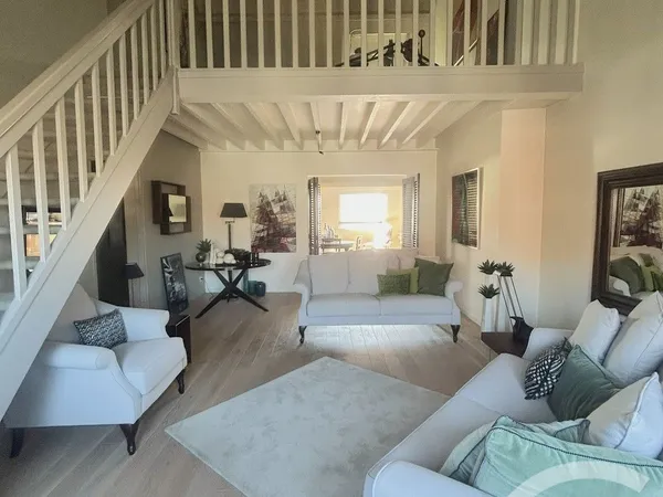 Appartement 5 pièces 141 m²