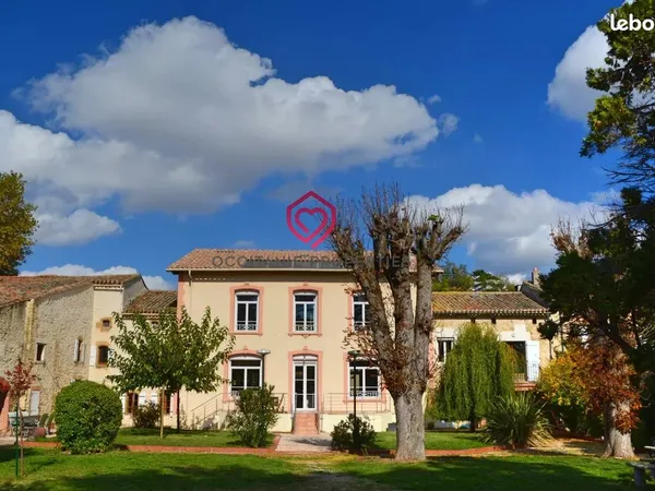 Propriété 19 pièces 530 m²
