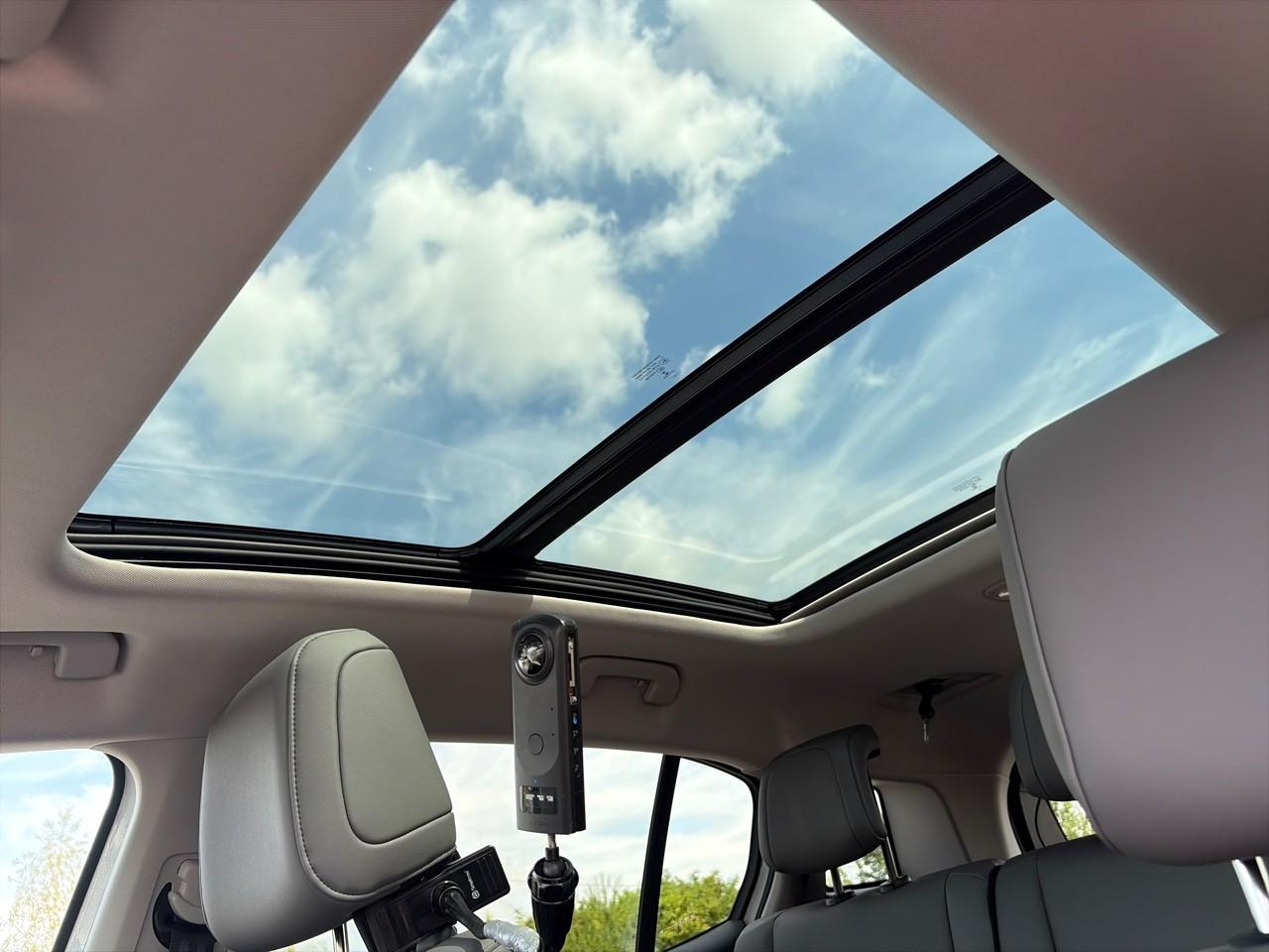 Citroën C5 Aircross hybrid rechargeable 225ch shine pack e-eat8 — photo 23