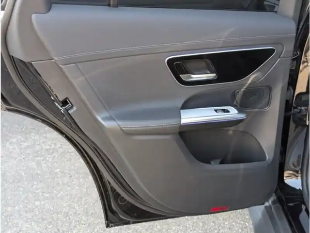 Mercedes Glc 400 e 4matic — photo 18