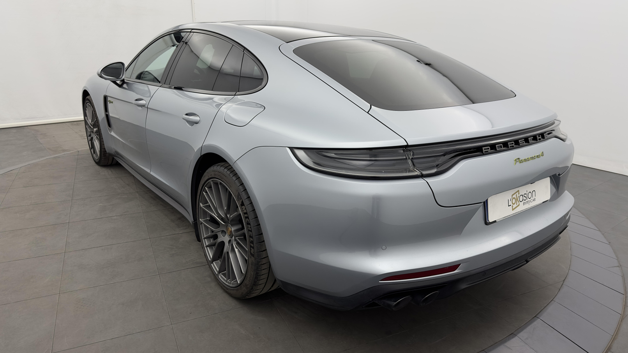 Porsche Panamera 4 V6 2.9L 462 Hybrid — photo 3