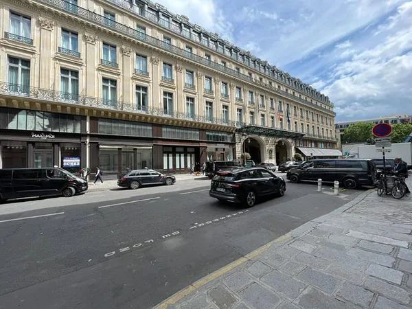 Local commercial 85 m²