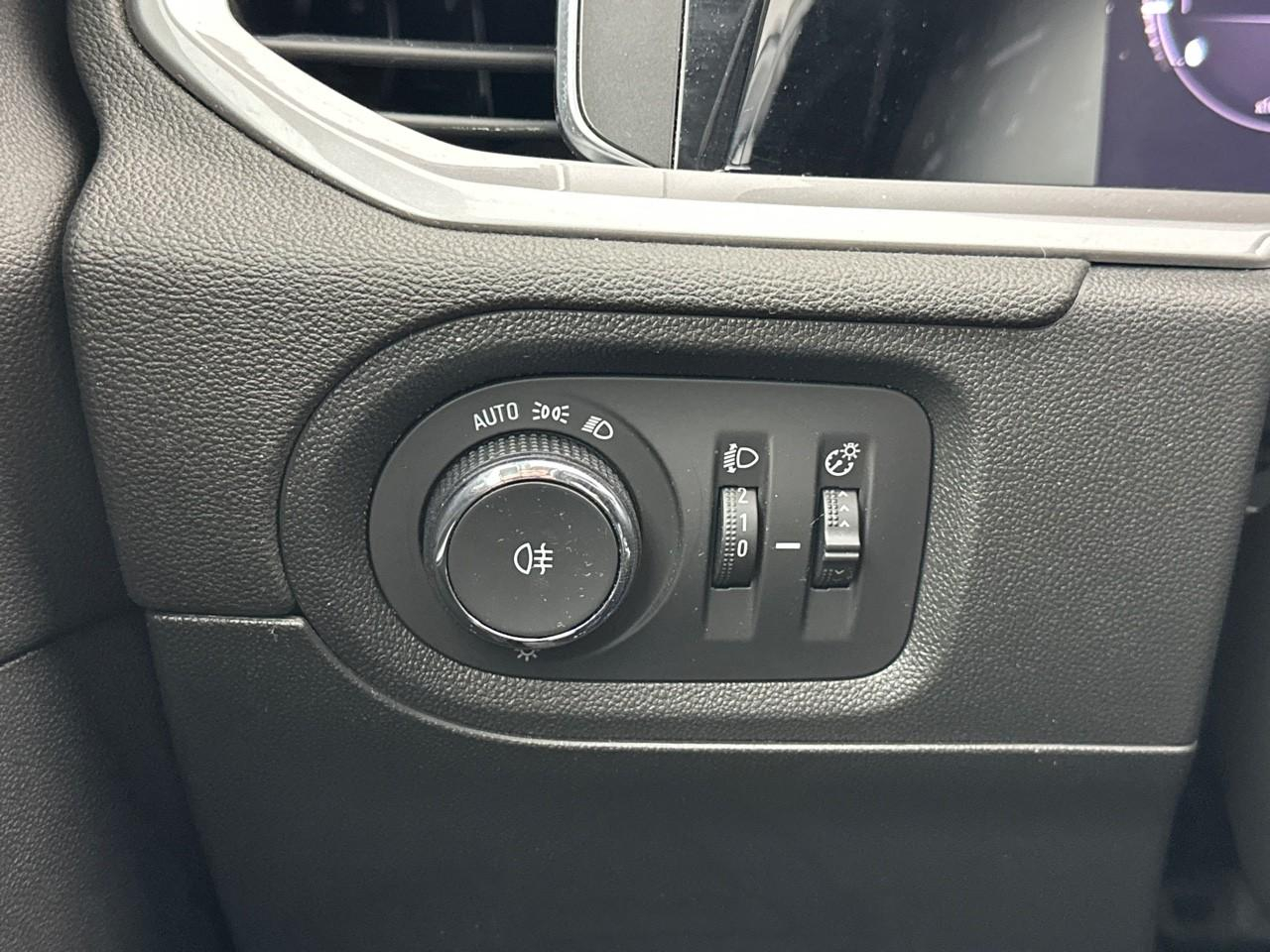 Opel Grandland 1.2 turbo 130 ch bva8 gs line — photo 16