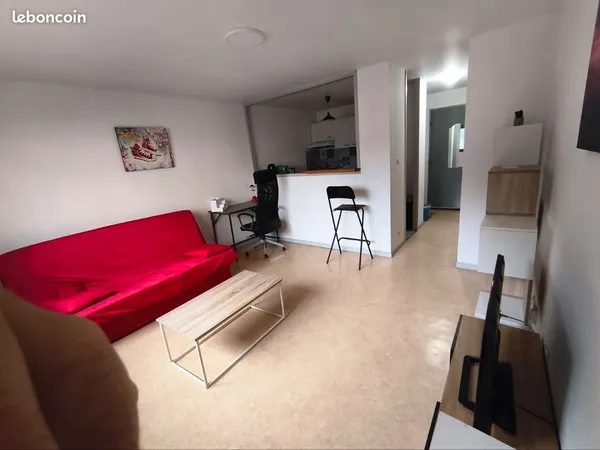 Studio meublé rénové 28 m² - Parking privé - proche CHU Pellegrin/Perrens/Chaban /Universi 🏡 Studio 