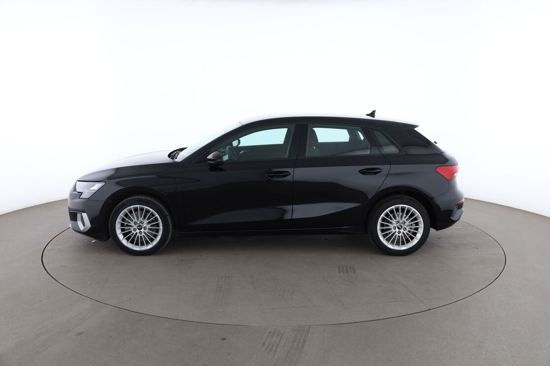 Audi A3 Sportback 40 TFSIe S Tronic — photo 2
