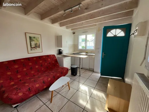 Petite maison Indépendante séné bourg