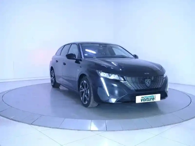 Peugeot 308 sw phev 180 e-eat8 — photo 23