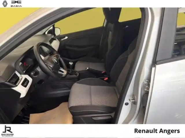 Renault Clio 1.5 blue dci 100ch evolution — photo 18