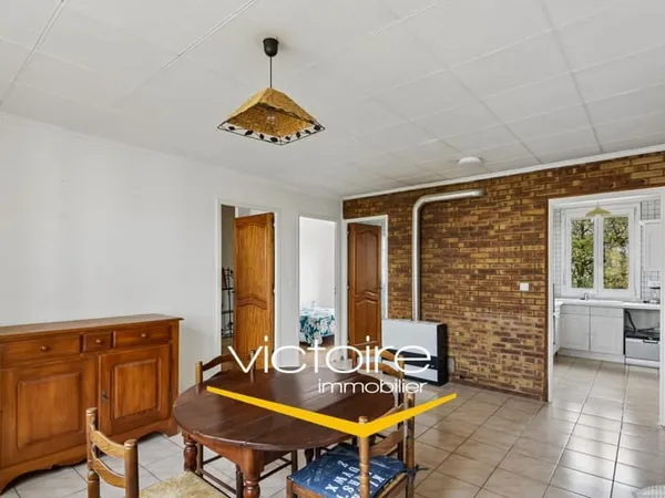 T3 MEUBLÉ - 55,12 M² - VÉNISSIEUX - PARKING SÉCURISÉ ET CAVE