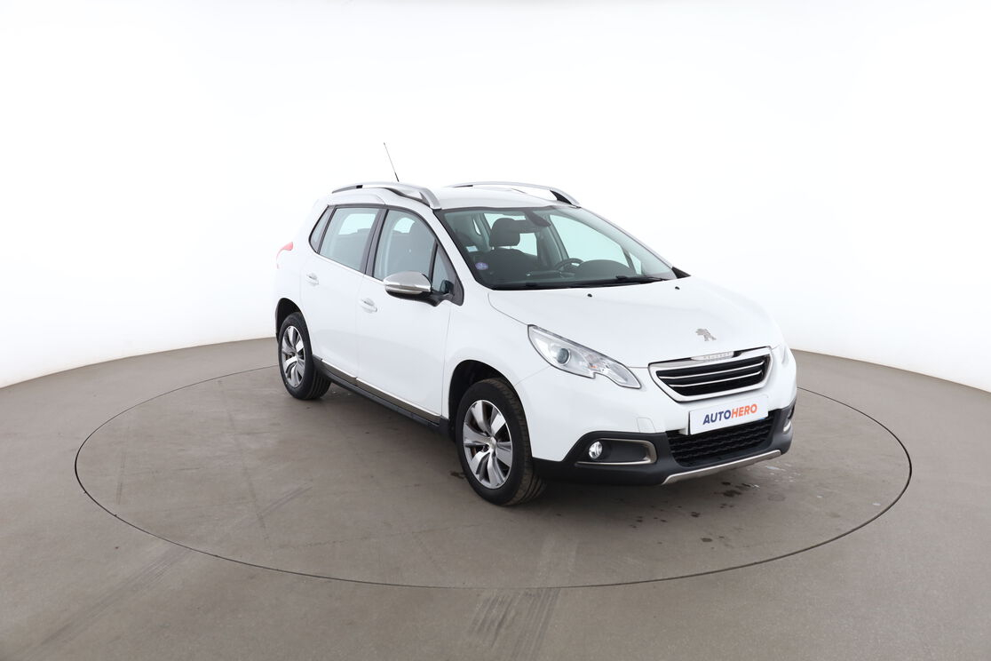 Peugeot 2008 1.2 PureTech Allure EAT6 — photo 7