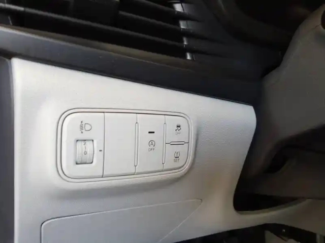 Hyundai Bayon 1.0 t-gdi 100 hybrid 48v — photo 12