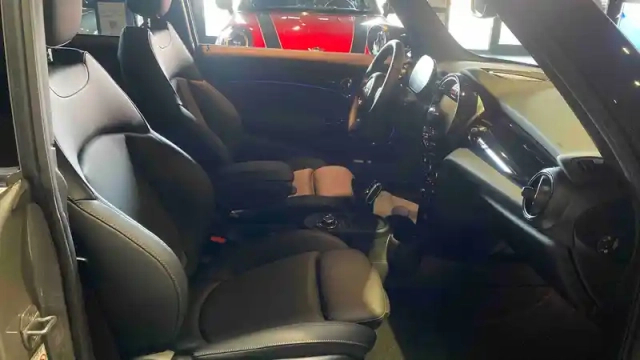 Mini Mini hatch 3 portes cooper se 184 ch — photo 29