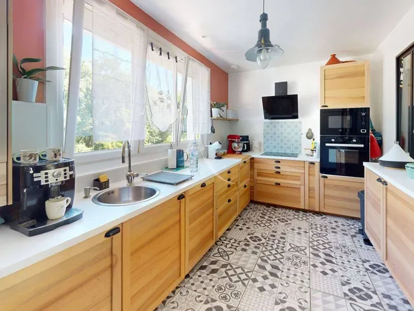 Maison 6 pièces 143 m²