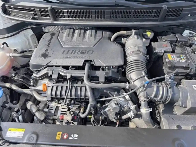 Kia Stonic 1.0 t-gdi 120 ch mhev dct7 — photo 10