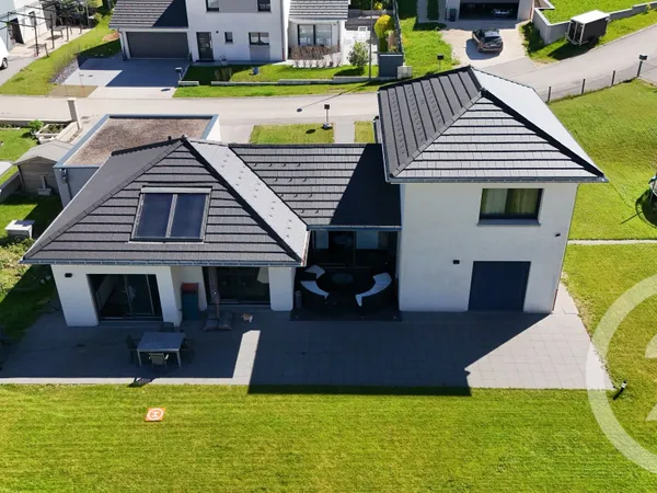 Maison 5 pièces 146 m²