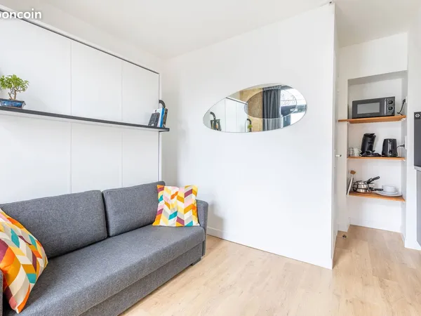 Studio meublé tout équipé de 12m2- Métro Mabilais à 100 m - Rennes Arsenal-Redon