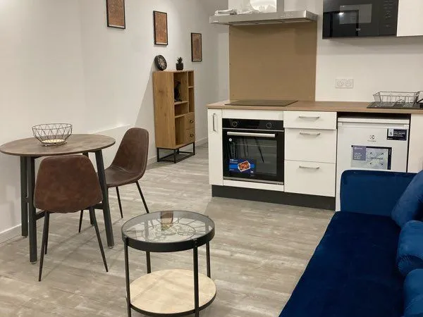 Appartement T2 meublé climatisé - 50m2 - dernier étage