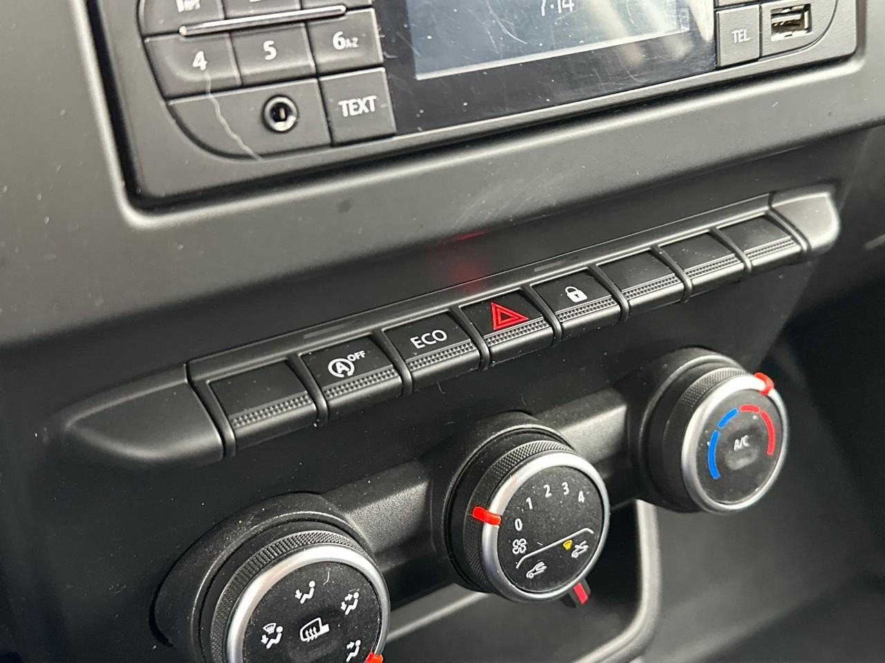 Renault Express Van blue dci 95 confort — photo 22