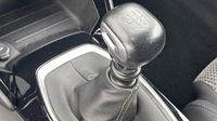 Peugeot 2008 1.2 PureTech 130ch S&S GT — photo 14