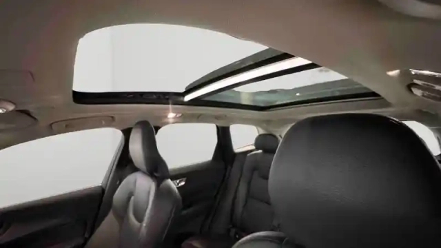 Volvo Xc60 t6 recharge awd 253 ch + 87 ch geartronic 8 — photo 15