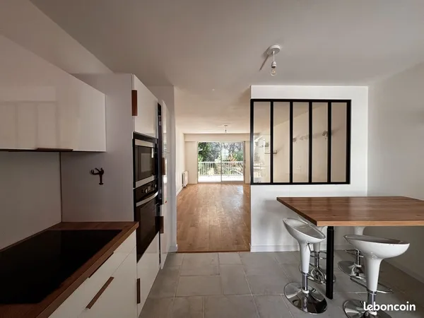 Appartement T4 83m² + Balcons + Garage - Quartier Jardin des Plantes / Gare Nord