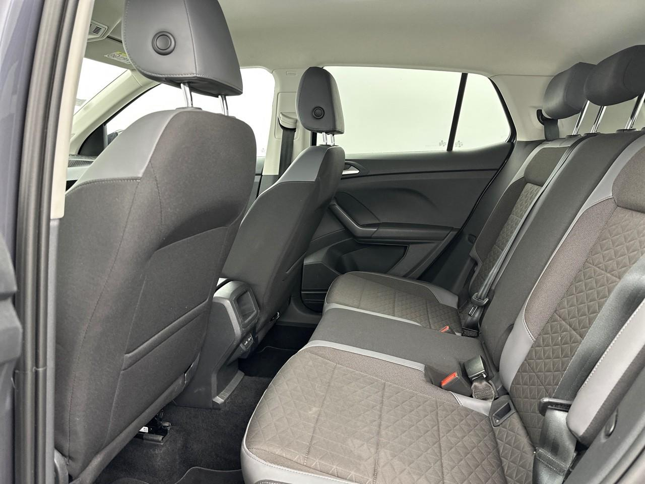 Volkswagen T-Cross 1.0 tsi 110 start/stop dsg7 r-line — photo 12