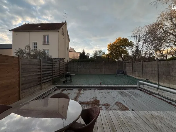 Vends rennes maison avec piscine