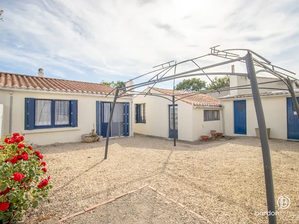 Ensemble immobilier - 86 m² - Bourg de Saint-Gervais